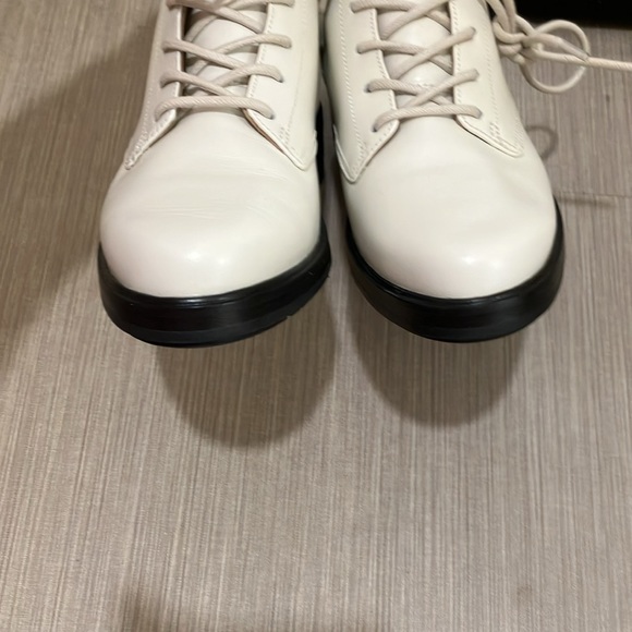 Everlane “Modern” Utility Leather boots w/Laces ivory white color Size 6.5 NWOB - Picture 8 of 15